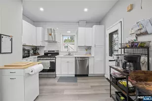 207 Van Winkle Ave, Nutley, NJ 07110 - Photo 8