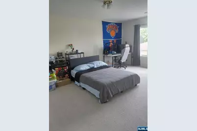 701 Grove Avenue, Cliffside Park, NJ 07010 - Photo 4