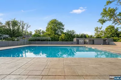 207 Pond Terrace 4D #4D, Washington Township, NJ 07676 - Photo 4