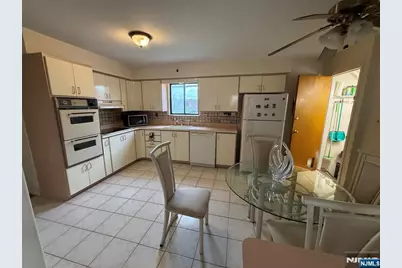 89 Bergen Avenue, Kearny, NJ 07032 - Photo 18