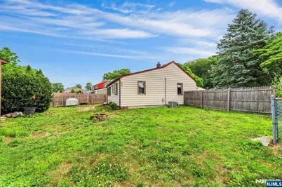 16 Boulevard, Wanaque, NJ 07420 - Photo 20