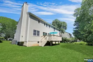 25 Hollywood Ave, Emerson, NJ 07630 - Photo 40