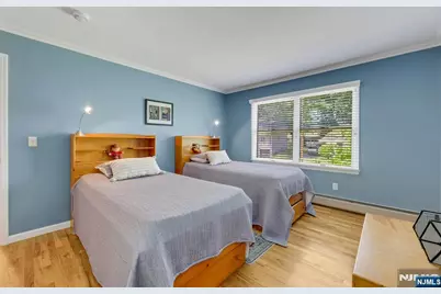 25 Hollywood Avenue, Emerson, NJ 07630 - Photo 28