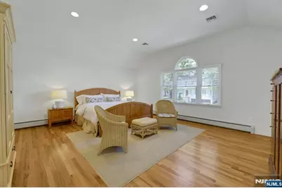 25 Hollywood Avenue, Emerson, NJ 07630 - Photo 20