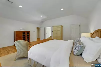 25 Hollywood Avenue, Emerson, NJ 07630 - Photo 22