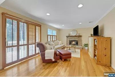 25 Hollywood Avenue, Emerson, NJ 07630 - Photo 14