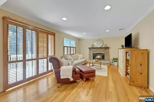 25 Hollywood Ave, Emerson, NJ 07630 - Photo 14