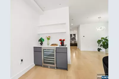 21 Cumbermeade Road, Fort Lee, NJ 07024 - Photo 8