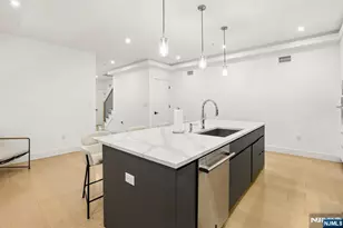 21 Cumbermeade Rd, Fort Lee, NJ 07024 - Photo 20
