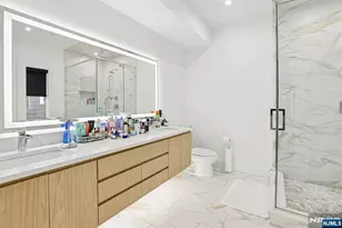 21 Cumbermeade Rd, Fort Lee, NJ 07024 - Photo 34