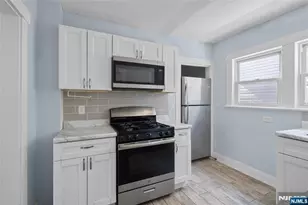 17 Cottage Pl, East Orange, NJ 07017 - Photo 6