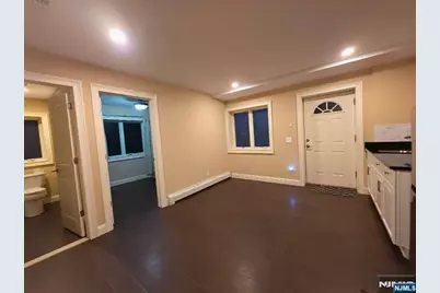 304 E Palisades Boulevard, Palisades Park, NJ 07650 - Photo 6