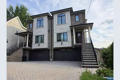 304 E Palisades Boulevard, Palisades Park, NJ 07650 - Photo 1
