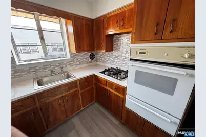 392 Washington Avenue 1A #1A, Bergenfield, NJ 07621 - Photo 8