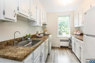 101 Gates Avenue B4 #B4, Montclair, NJ 07042 - Photo 10