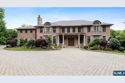 31 Marie Major Drive, Alpine, NJ 07620 - Photo 2