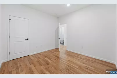 26 Parkhurst Street, Newark, NJ 07114 - Photo 12