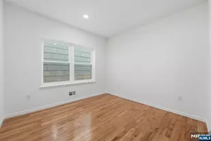 26 Parkhurst St, Newark, NJ 07114 - Photo 14