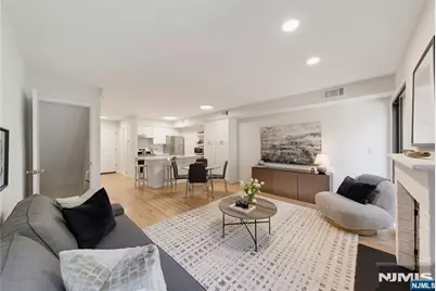 2161 Ellery Avenue, Fort Lee, NJ 07024 - Photo 10