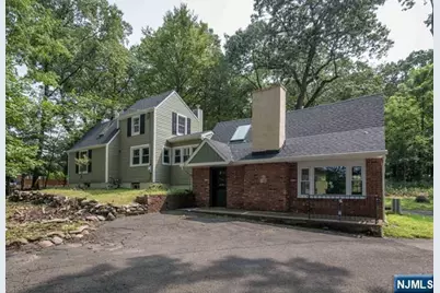 496 Manchester Avenue, North Haledon, NJ 07508 - Photo 2