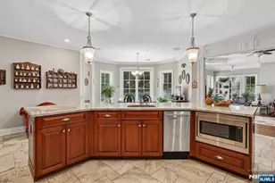 41 Wildwood Rd, Saddle River, NJ 07458 - Photo 18