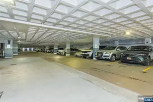 3 Horizon 1007, Fort Lee, NJ 07024 - Photo 18