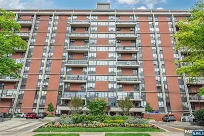 3 Horizon 1007 #1007, Fort Lee, NJ 07024 - Photo 24