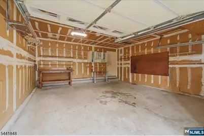 28 Amherst, Wayne, NJ 07470 - Photo 14
