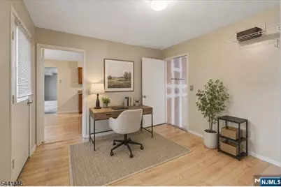 28 Amherst, Wayne, NJ 07470 - Photo 6