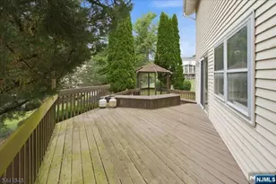 28 Amherst, Wayne, NJ 07470 - Photo 12