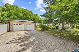 1 Ranch Ct, Saddle Brook Township, NJ 07663 - Photo 16