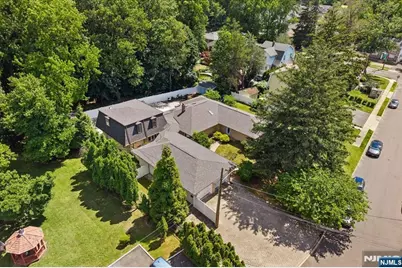 1 Ranch Court, Saddle Brook Township, NJ 07663 - Photo 6