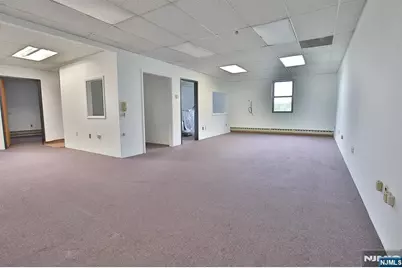 605 Broad Avenue 204 #204, Ridgefield, NJ 07657 - Photo 10