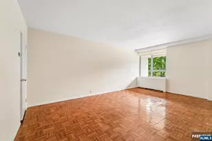 4 Horizon Rd, Fort Lee, NJ 07024 - Photo 32