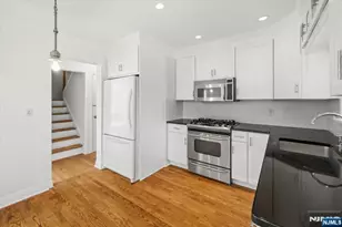 101 Pershing Rd, Englewood Cliffs, NJ 07632 - Photo 10