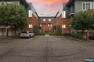 1600 Kaufer Ln 3, Fort Lee, NJ 07024 - Photo 1