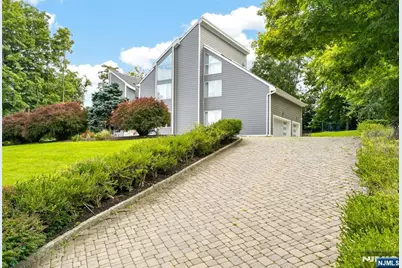 14 James Brite Circle, Mahwah, NJ 07430 - Photo 4