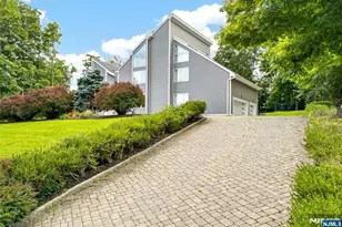 14 James Brite Cir, Mahwah, NJ 07430 - Photo 4