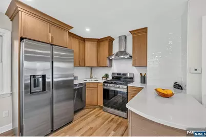 340 Northwood Way, Palisades Park, NJ 07650 - Photo 4