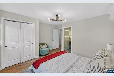 340 Northwood Way, Palisades Park, NJ 07650 - Photo 12