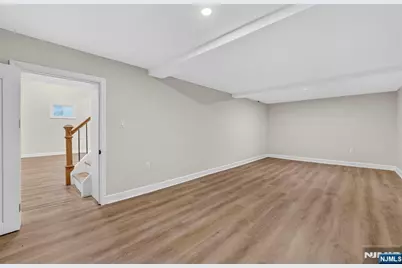 340 Northwood Way, Palisades Park, NJ 07650 - Photo 22