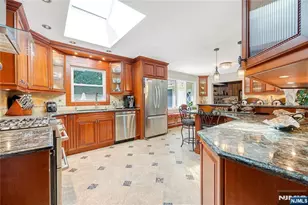 61 Brookview Dr, Woodcliff Lake, NJ 07677 - Photo 6