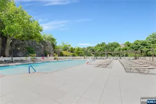 250 Gorge 21E, Cliffside Park, NJ 07010 - Photo 40