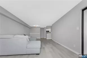 250 Gorge 21E, Cliffside Park, NJ 07010 - Photo 2