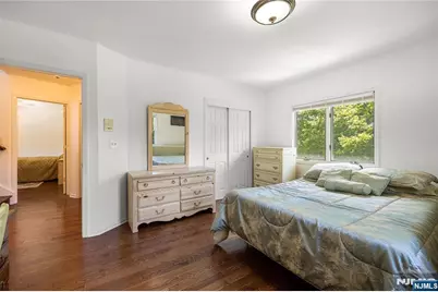 15 Pierrepont Avenue, Rutherford, NJ 07070 - Photo 24