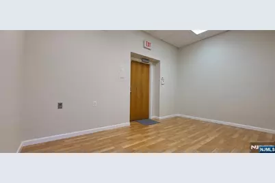 661 Palisade, Englewood Cliffs, NJ 07632 - Photo 8