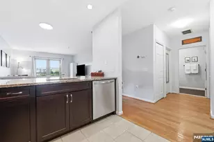 242 The Promenade 242, Edgewater, NJ 07020 - Photo 14