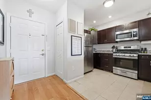 242 The Promenade 242, Edgewater, NJ 07020 - Photo 12