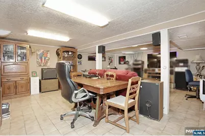 393 New Bridge Road, Bergenfield, NJ 07621 - Photo 28