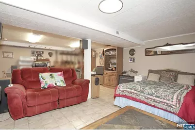393 New Bridge Road, Bergenfield, NJ 07621 - Photo 30